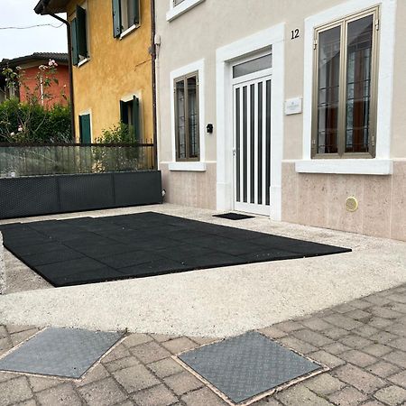 Casa Del Ciliegio Villa Valeggio sul Mincio Eksteriør bilde